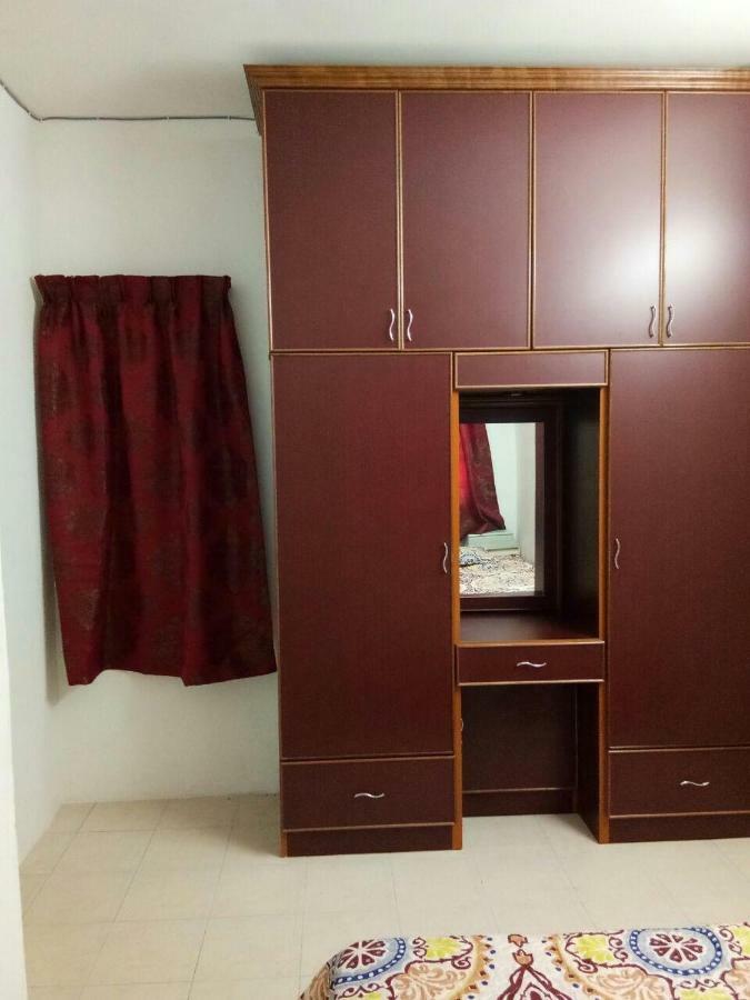 Homestay Mama Razzin Kuala Kangsar Exterior foto
