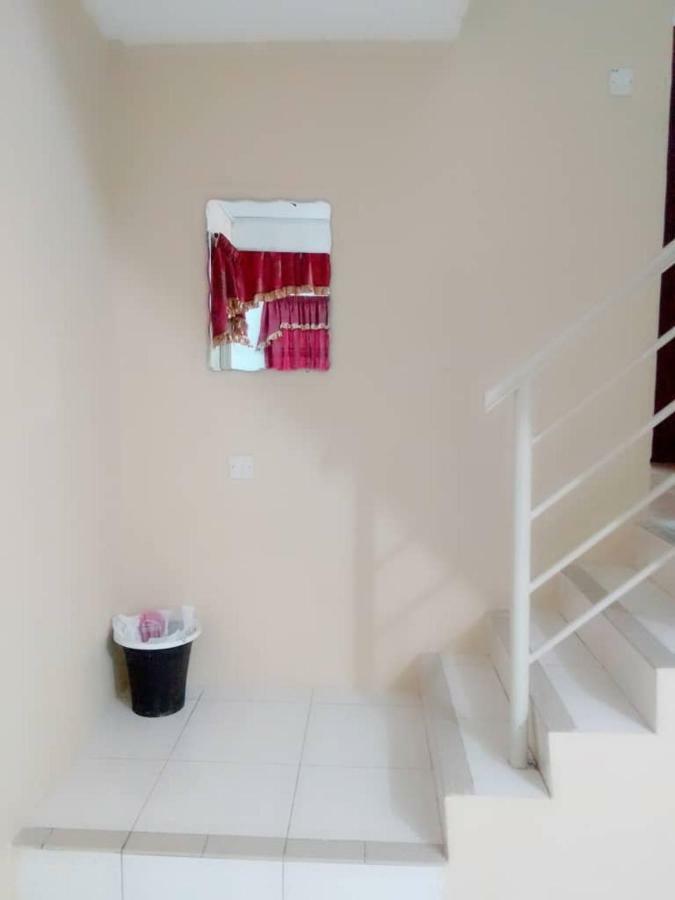 Homestay Mama Razzin Kuala Kangsar Exterior foto